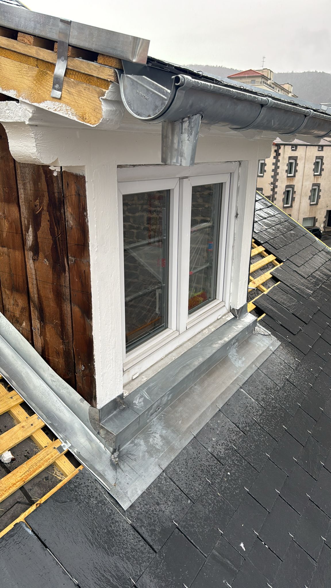 Couvreur Paris 2e